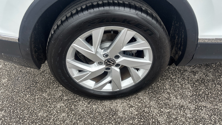 Volkswagen Tiguan 1.5 TSI 150 Life 5dr Petrol Estate